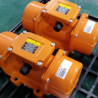 Italvibras MVSI 10/6500-S02分体式电动振动器