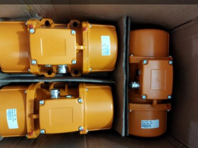 意大利Italvibras MTF 15/700-S02振动电机 免维护图2